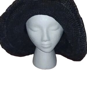 Black summer woven hat